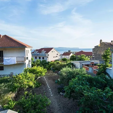 Garden Apartment