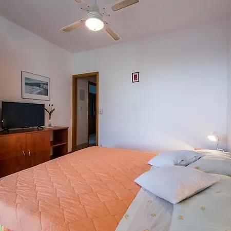 Appartement Garden Komiža