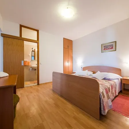 Appartement Garden Komiža